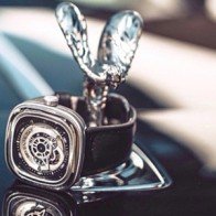 Đồng hồ xịn và xe sang - Sự kết hợp hoàn hảo