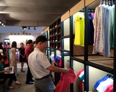 Cựu Thủ tướng Singapore khai trương hiệu thời trang DON ở Hà Nội