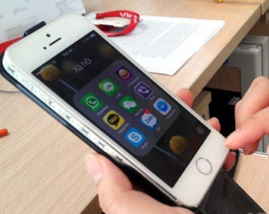 Thị trường iPhone 5S trước sức ép của “quả táo” mới iPhone 6