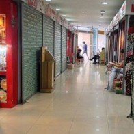 Chợ hàng trăm tỷ ế ẩm, chỉ tại chợ cóc hút hết khách?