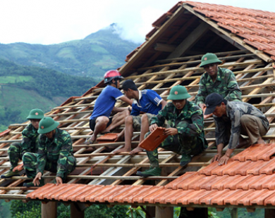 Chính phủ hỗ trợ xây dựng nhà chống bão lũ cho bà con miền Trung