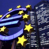 Cho vay khu vực tư nhân trong Eurozone ngày càng bị thu hẹp