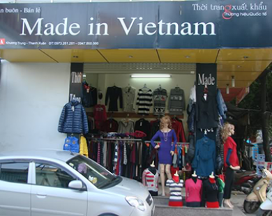 Áo Made in Vietnam = Bông Mỹ + sợi Đài Loan + vải Trung Quốc