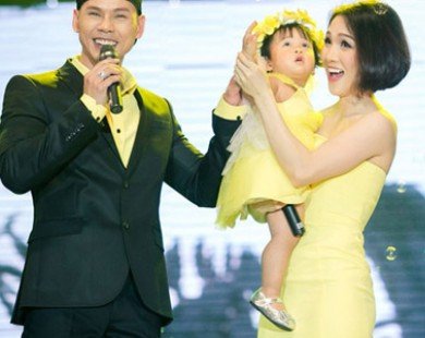 Phan Đinh Tùng lần đầu khoe con gái