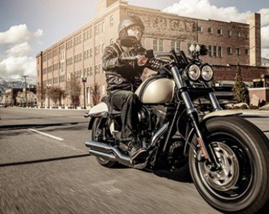 Bobber Harley-Davidson Fat Bob 2015 trình làng