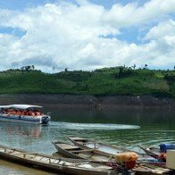 Du thuyền trên sông Tranh