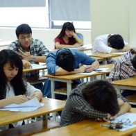 Dùng môn Văn tuyển ngành y sẽ tạo ra... mai táng kiểu mẫu?