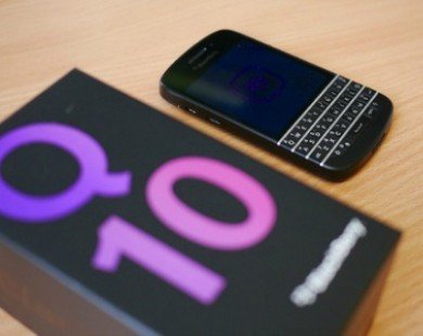 BlackBerry Q10 bất ngờ giảm giá còn dưới 5 triệu đồng