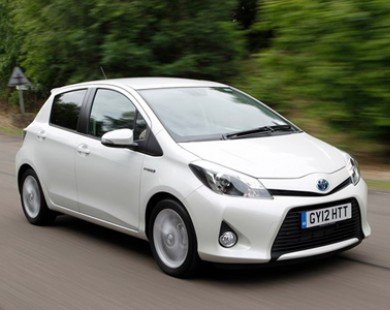 Toyota lập kỷ lục bán xe động cơ lai xăng-điện trên toàn cầu