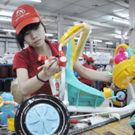 Đồ chơi nội vất vả tìm khách hàng