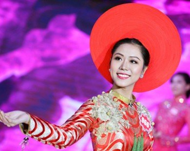 20 người đẹp Hoa hậu VN thướt tha trong tà áo dài