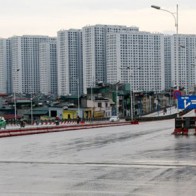 Quá ế, nhà rẻ thêm chuẩn 5 sao chiều khách nghèo