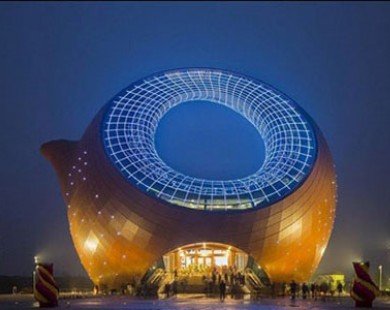 Những tòa nhà có hình dáng kỳ quặc nhất tại Trung Quốc