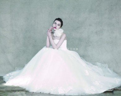 Những chiếc váy cưới Hàn Quốc đẹp như mơ cho cô dâu tháng 11