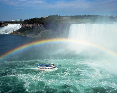 Ngây ngất trước vẻ hùng vĩ của thác Niagara