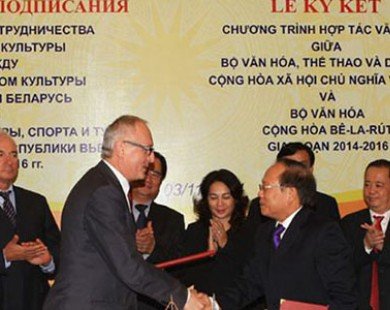 Hội đàm giữa Bộ trưởng Bộ VHTTDL Việt Nam với Bộ trưởng Bộ Văn hóa Belarus