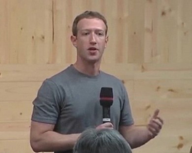 Zuckerberg lần đầu chia sẻ cảm nhận về 