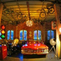 Chợ đồ cổ sắc màu TALAD ROT FAI của Bangkok