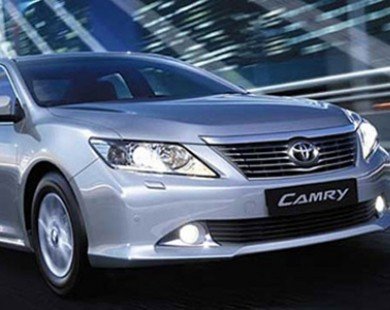Mắc lỗi khiến xe mất lái, Toyota triệu hồi Camry