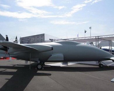Piaggio Aerospace đẩy mạnh các chương trình chế tạo hàng không