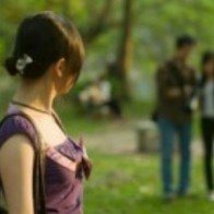 Tiễn người yêu lấy vợ