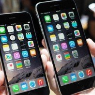 Xếp hàng cả đêm để đợi mua siêu phẩm iPhone 6 tại Hà Nội