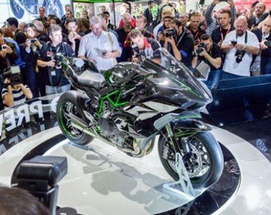 Siêu môtô “khủng” Kawasaki Ninja H2R không hề rẻ
