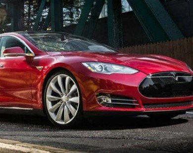 Xe điện hạng sang Tesla Model S bị tồn kho 3.000 xe