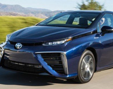 Hãng Toyota sẽ chào bán xe chạy khí hydro vào giữa tháng 12