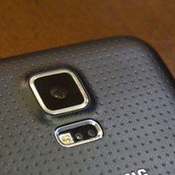 Samsung Galaxy S5 bị ế, hàng tồn đầy kho