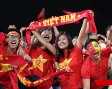 Công Vinh tỏa sáng giúp tuyển Việt Nam thắng áp đảo trước Lào