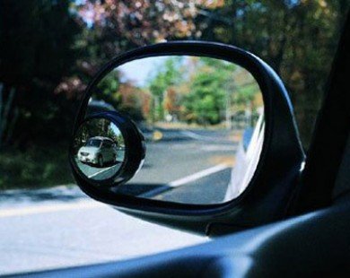 Điểm mù và cách khắc phục điểm mù khi lái ô tô