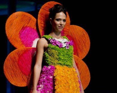 Màn trình diễn thời trang sinh thái độc đáo tại Colombia