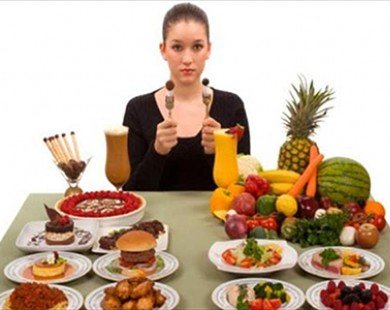Thói quen xấu khi ăn tối gây khó giảm cân