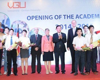 Trường ĐH quốc tế Việt Đức khai giảng năm học mới