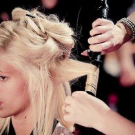 4 bước tạo sóng tóc bồng bềnh như thiên thần nội y