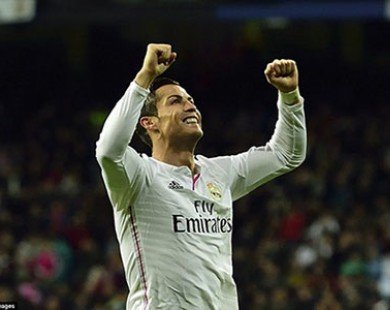 Kết quả: Premier League liên tục nhận cú sốc, Ronaldo lập hat-trick