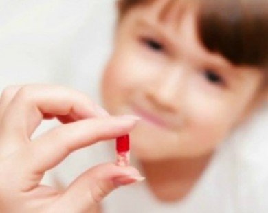 Những lưu ý khi cho trẻ uống thuốc