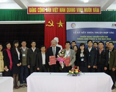Trường CĐ Công nghiệp Huế và IIG Việt Nam hợp tác đào tạo