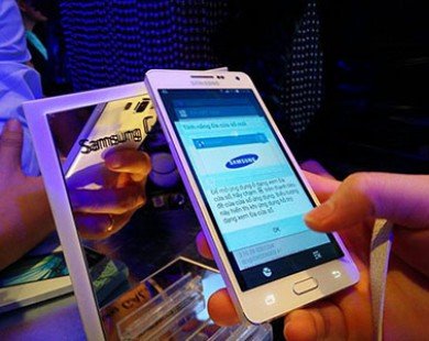 Bộ đôi smartphone kim loại nguyên khối đầu tiên Galaxy A ra mắt