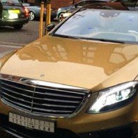 Bắt gặp Mercedes-Benz S63 AMG độ Brabus màu vàng trên phố