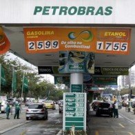 Petrobras đình chỉ hợp đồng với nhà thầu trong bê bối tham nhũng