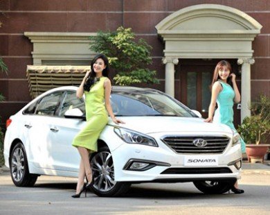 Hyundai Thành Công giảm giá bán mẫu sedan Sonata 2015