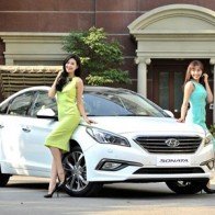 Hyundai Thành Công giảm giá bán mẫu sedan Sonata 2015