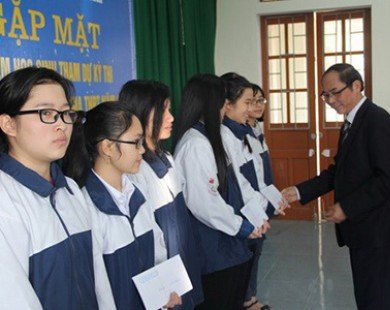 Hà Tĩnh: Gặp mặt 76 học sinh tham dự kỳ thi chọn học sinh giỏi Quốc gia năm 2015