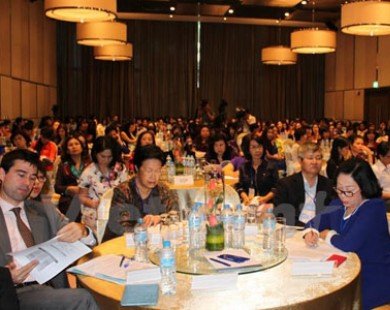 Nữ doanh nhân Việt Nam tìm cách nâng cao năng lực cạnh tranh