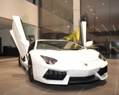 Siêu xe Aventador của Lamborghini có mức giá trên 26 tỷ đồng