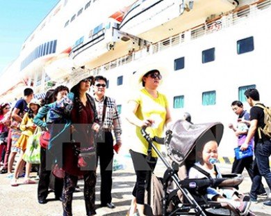 Đà Nẵng đón chuyến tàu biển chở du khách đầu tiên trong năm 2015