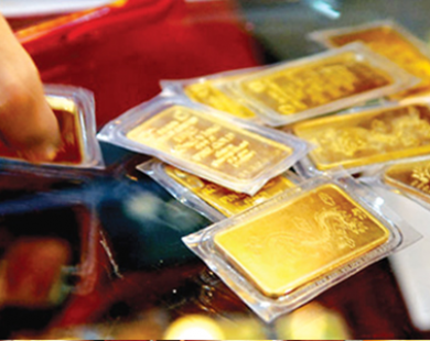 Giá bán USD ổn định tại 21.370 đồng, giá vàng vững trên 35,5 triệu đồng/lượng