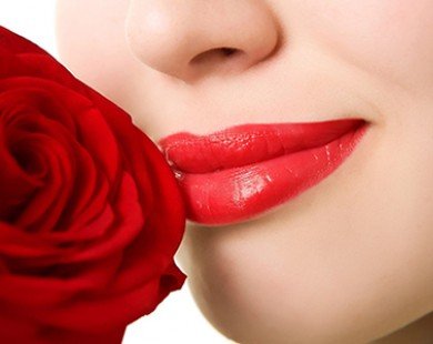 3 bước đơn giản giúp đôi môi trở nên quyến rũ